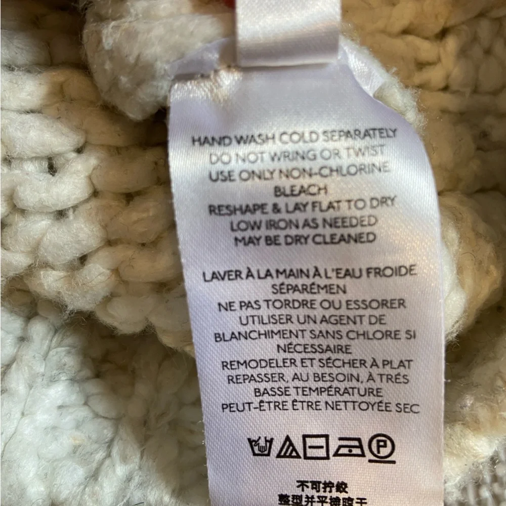 Urban Outfitters sweater - Picture 3 of 4
